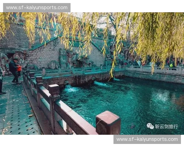 江湖与泉水的博弈:当“大武汉”撞上“新济南”,谁才是内陆城市的顶级天花板? 江湖与泉水的博弈:当“大武汉”撞上“新济南”,谁才是内陆城市的顶级天花板?